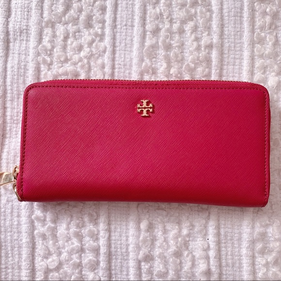 Tory Burch Wallet - Picture 1 of 4